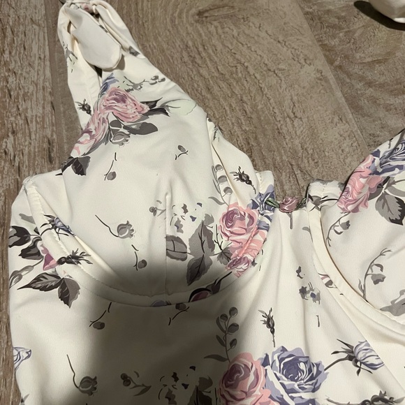 Dippin Daisy’s Claudette one piece NWT - Picture 4 of 6